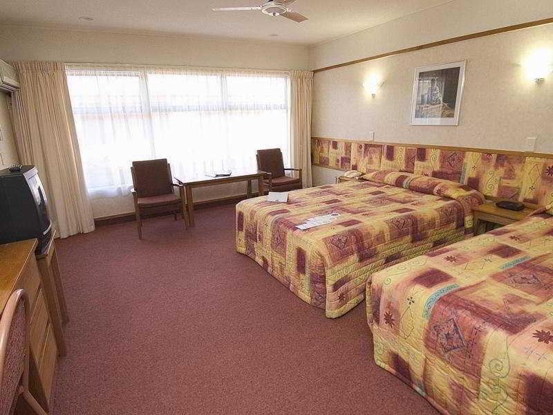Distinction Hamilton Hotel & Conference Centre Δωμάτιο φωτογραφία